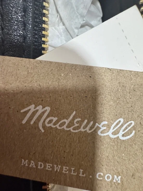 Madewell Black Crescent Shoulder Bag - Sleek Everyday Style - Picture 2 of 2